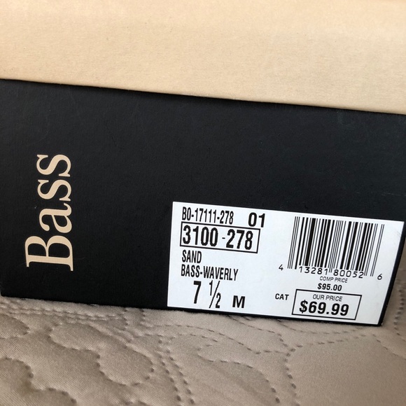 Bass Waverly Boat Shoes - Color:Sand - Size 7 1/2 - Picture 6 of 6